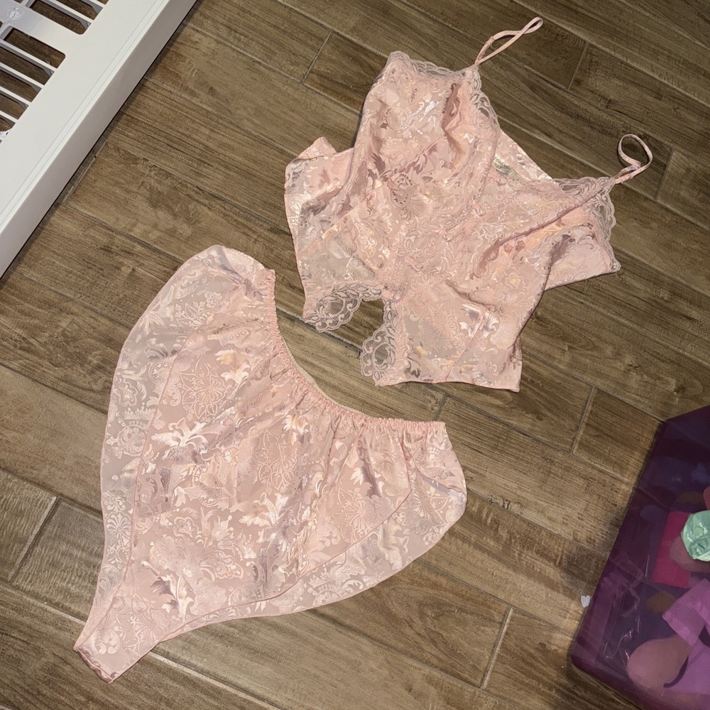 Vintage Y2K Victoria's Secret LARGE Gold Label Coquette Soft Girl Pink Lace Set